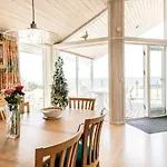 Four-bedroom In 別荘