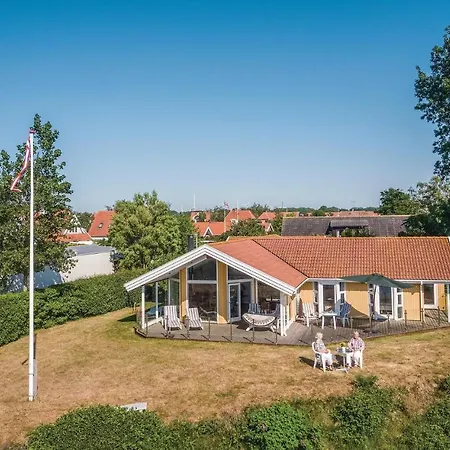 Mooi Huis In Rønne Met Uitzicht Op Zee Vakantiehuis *
