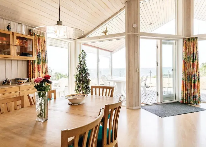 Four-bedroom In Ferienhaus