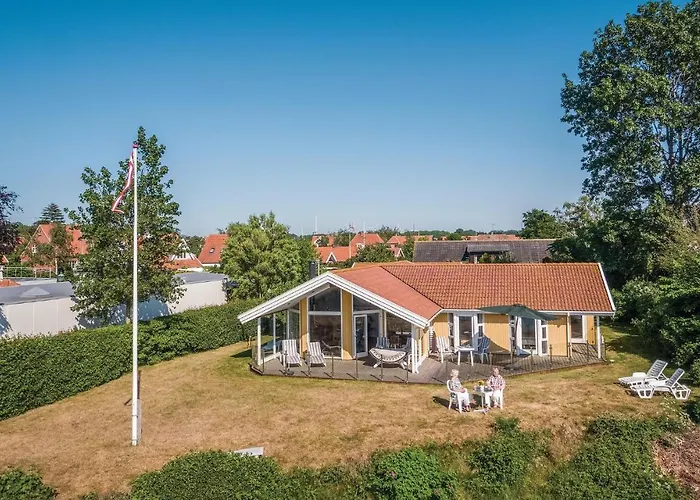 Four-bedroom In Ferienhaus *